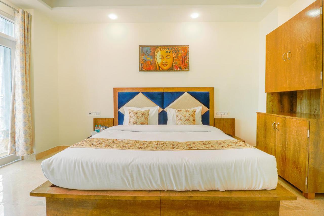 Hotel P2P Hills Рішикеш Екстер'єр фото