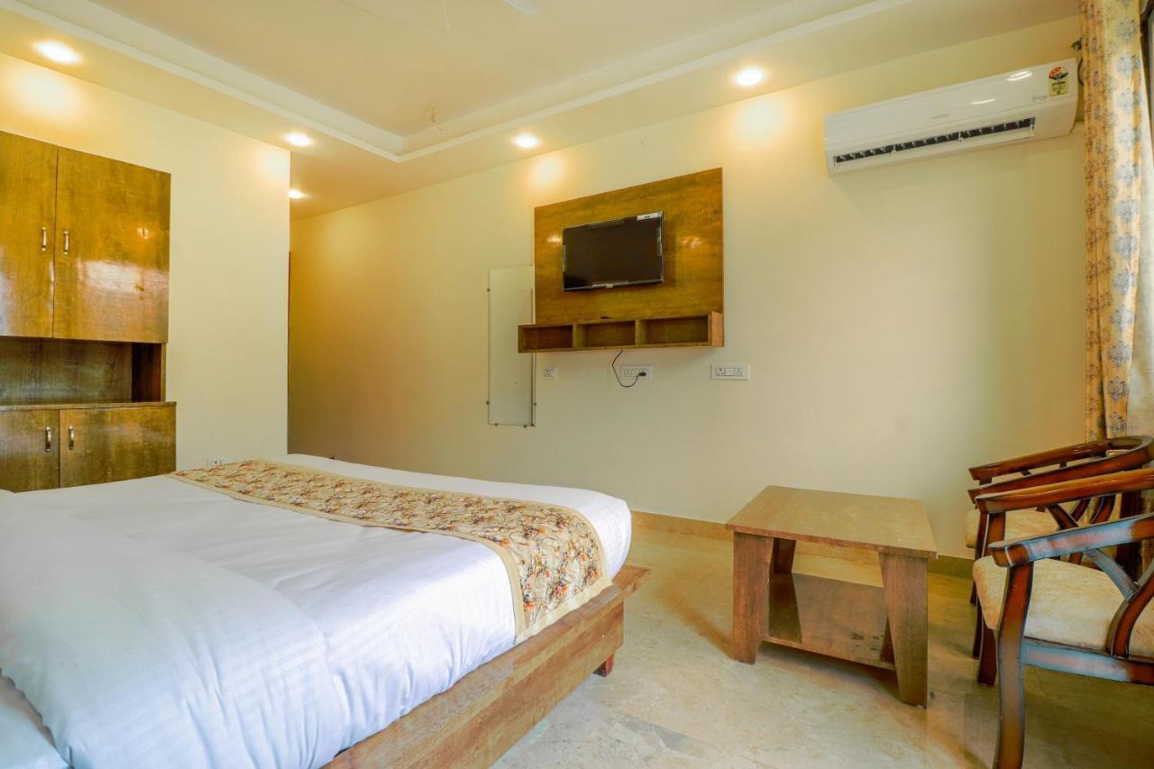 Hotel P2P Hills Рішикеш Екстер'єр фото